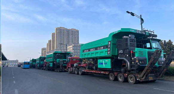 盟识动态 | 跨越千里，赴“疆”而来！盟识科技新能源无人驾驶矿车投入新疆项目生产(图2)